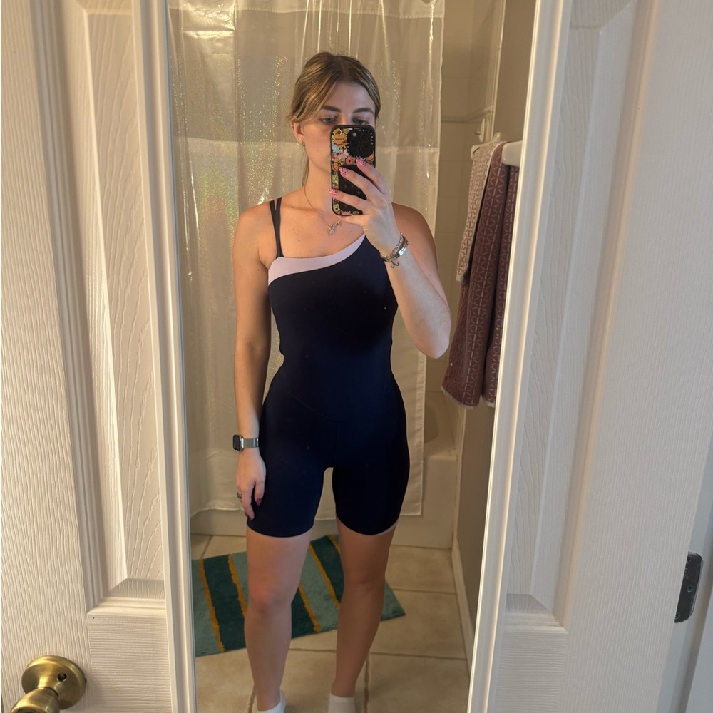 Lululemon align bodysuit 6” *yoga day
